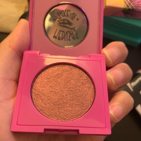 2/$15 Medusa’s Makeup Glam Rock Eyeshadow - Picture 2 of 5
